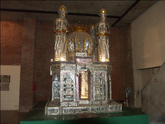 Pict1421 Symbol of Hussain at Karabala Tomb City Museum Ahmedabad Amdavad