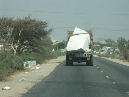 Pict2508 Carrying Marble West Of Pushkar