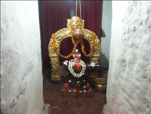 Pict0039 Shrine Bull Temple Bangalore