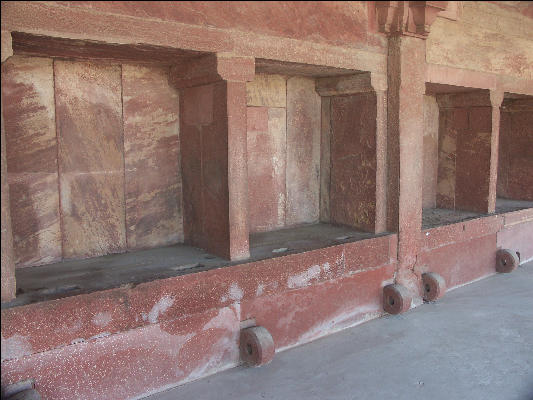 Pict3775 Wall Shelves Lower Haramsara Fatehpur Sikri