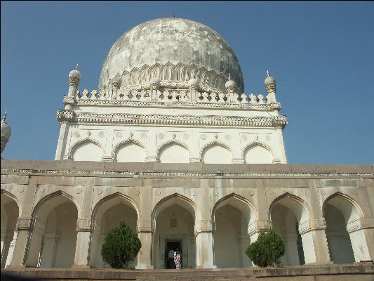 Pict0932 Aurangzebs Tomb Qutb Shahi Hyderabad