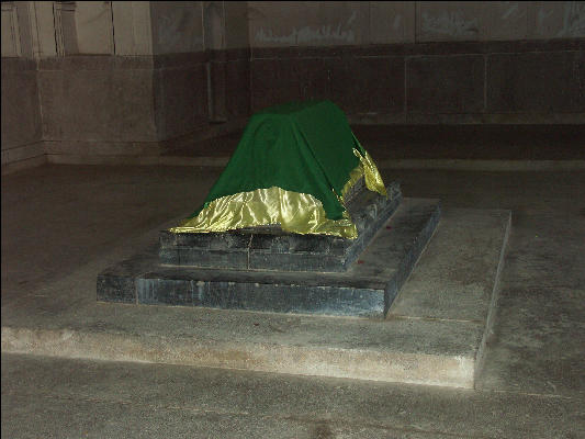 Pict0934 Hayat Bakshi Begum Tomb Qutb Shahi Hyderabad