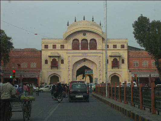 Pict2704 City Palace Gate Jaipur