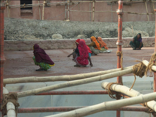 Pict2883 Amber Fort Woman At Work Jaipur