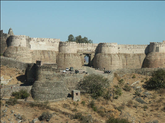 PICT1977 Walls Kumbhalgarh Fort