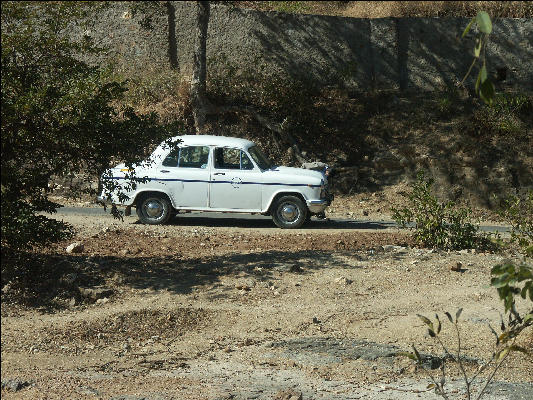 PICT1981 Our Car Kamal Kumbhalgarh Fort