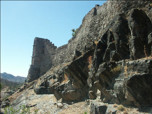 PICT2093 Walls And Rocks Kumbhalgarh Fort