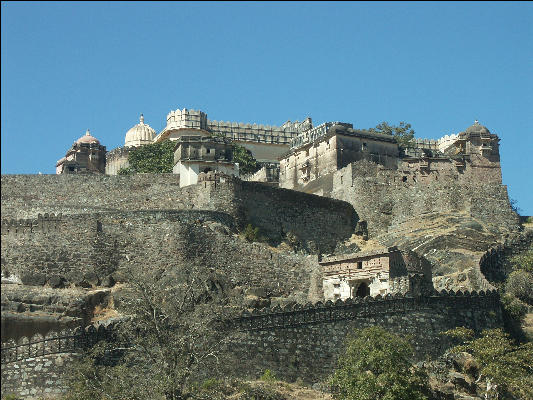 PICT2107 View Of Kumbhalgarh Fort