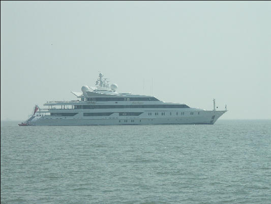 Pict1302 Cruise Ship Mumbai