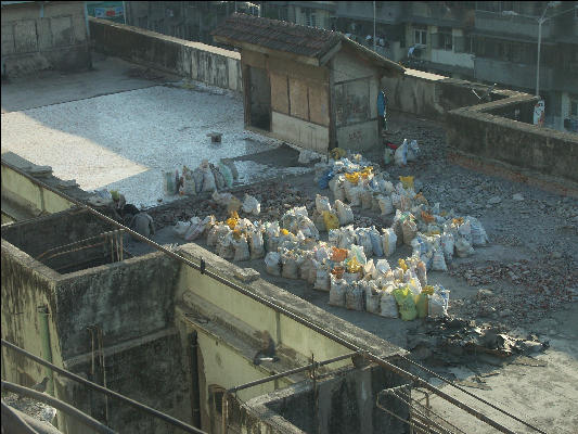 Pict1384 Bags Near Hotel Mumbai