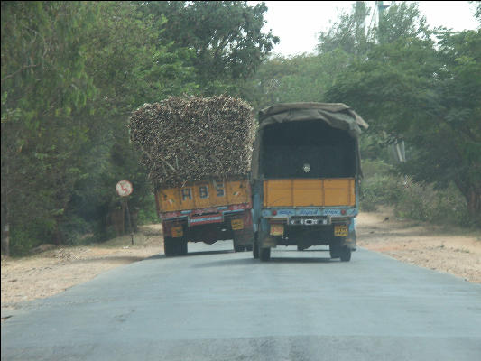 Pict0795 Passing On Road South Of Mysore