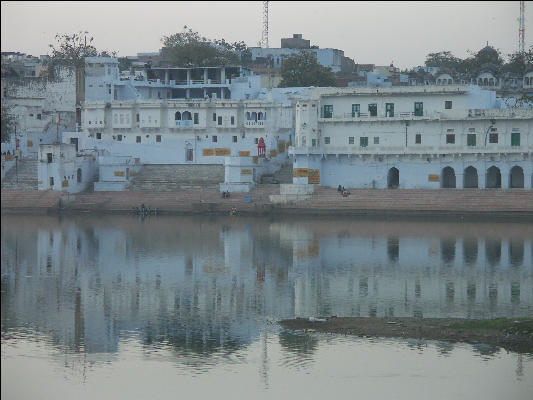 Pict2652 Ghats Reflection Pushkar