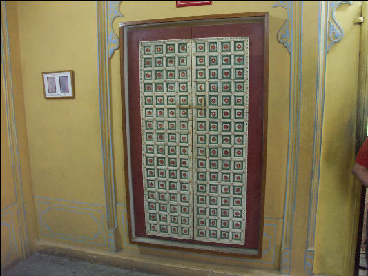 Pict1601 Carved Door City Palace Udaipur