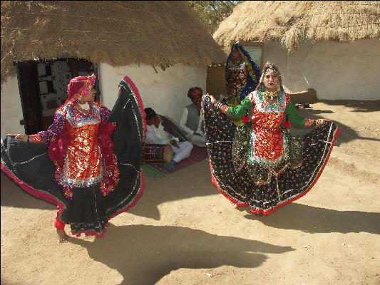 Pict1775 Shilpgram Dancers Udaipur