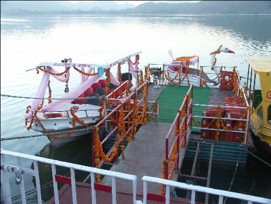 Pict1927 Wedding Boat Fateh Sagar Udaipur