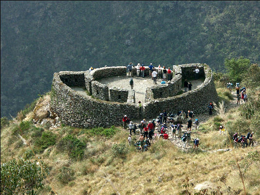 Runkuracay Inca Trail