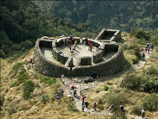 Runkuracay Inca Trail