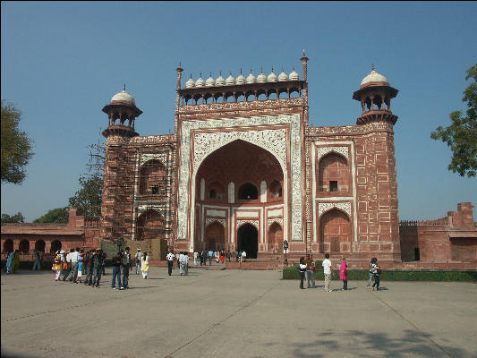 Pict3822 Taj Mahal Gateway Eleven Domes Agra