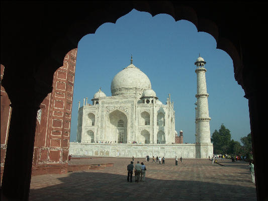 Pict4064 Taj Mahal View Through Arch Agra